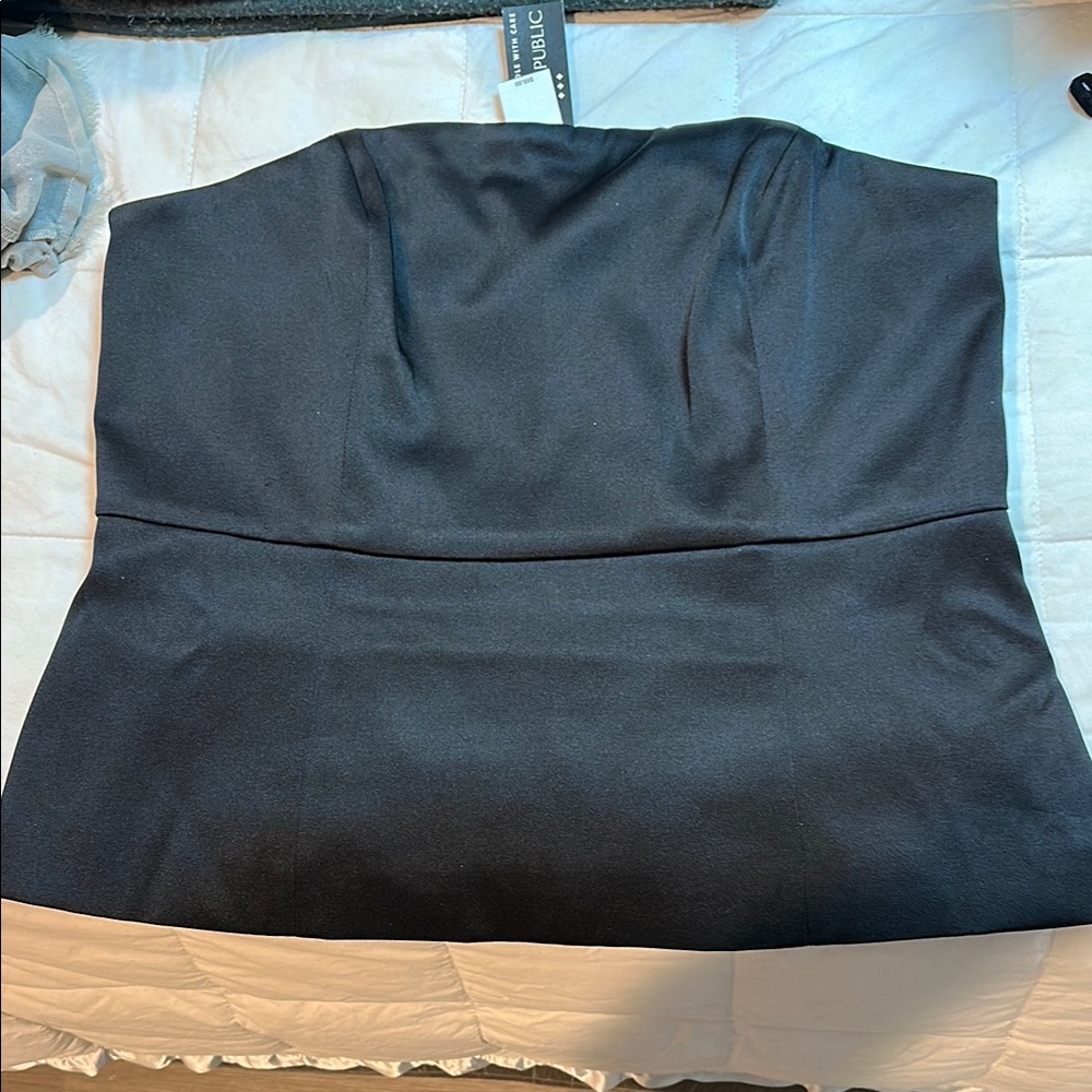 Elegant Black Strapless top